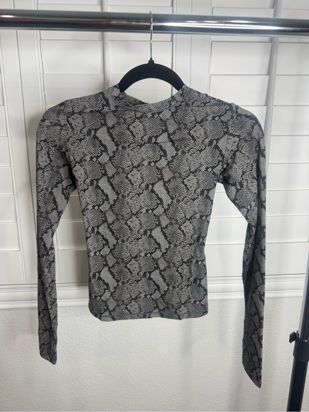 SKIMS Gray Snake-Print Long Sleeve Top